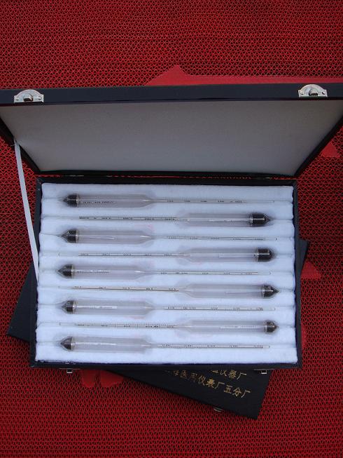 A ʯ���ܶȼƣ�9֧��