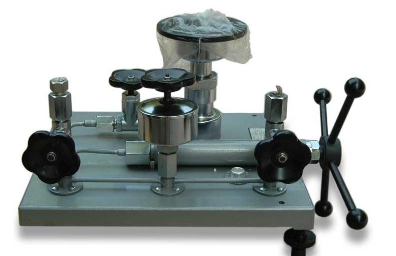 ����ѹ���� �ͺ�:Q/YS-6 ��ţ�M371586