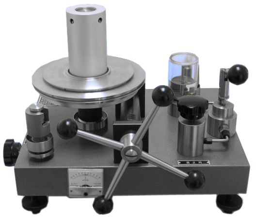 ����ѹ���� �ͺ�:QA1-TYϵ�� ��ţ�M381303