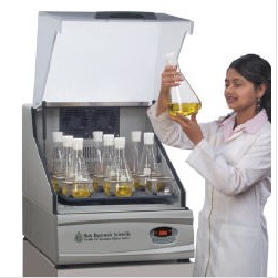 Excella&reg; E24R(������)̨ʽ����ҡ��