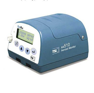 ���屩¶�۳���