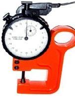 �����/����