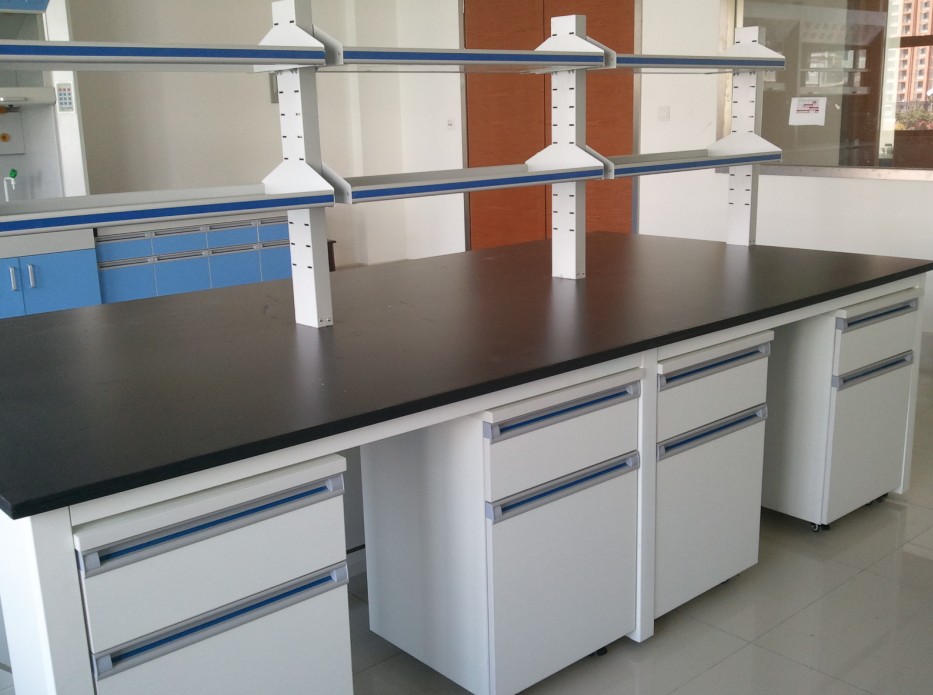 �����ʵ����